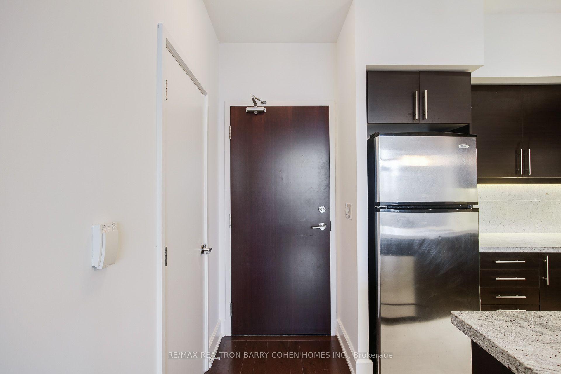 Photo 4 of Unit 616, 676 Sheppard Avenue E, North York, Bayview Village — HOMEH
