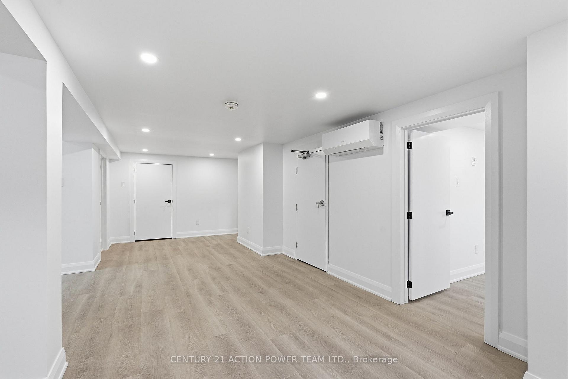 Photo 4 of Unit 2, 1831 Haig Drive S, Ottawa, Elmvale Acres — HOMEH