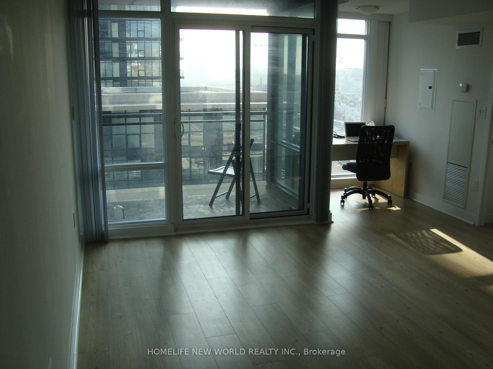 Photo 4 of Unit 1012, 25 Telegram Mews, Toronto, Waterfront Communities — HOMEH