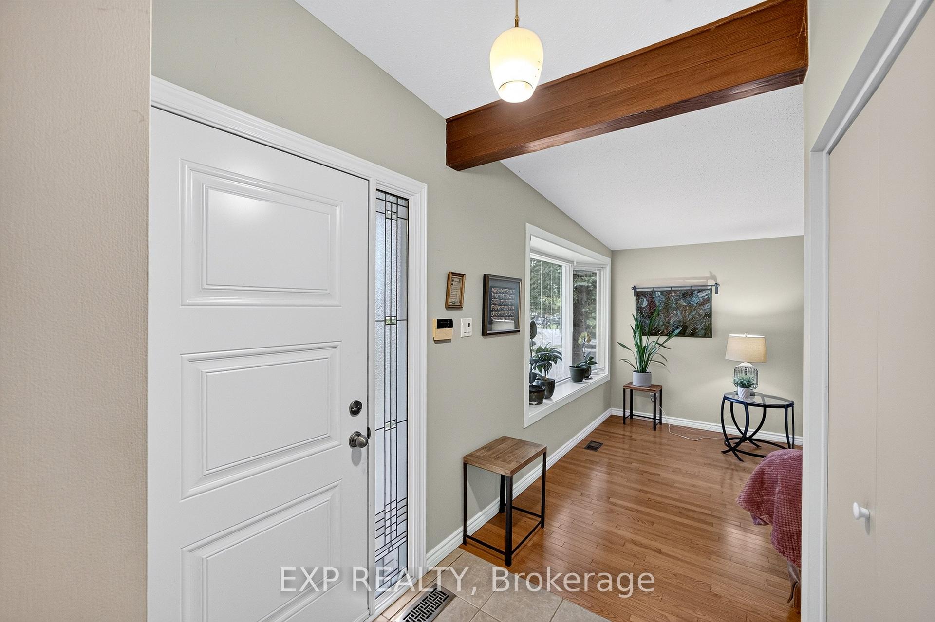 Photo 5 of 1168 Cameo Drive, Ottawa, Copeland Park — HOMEH