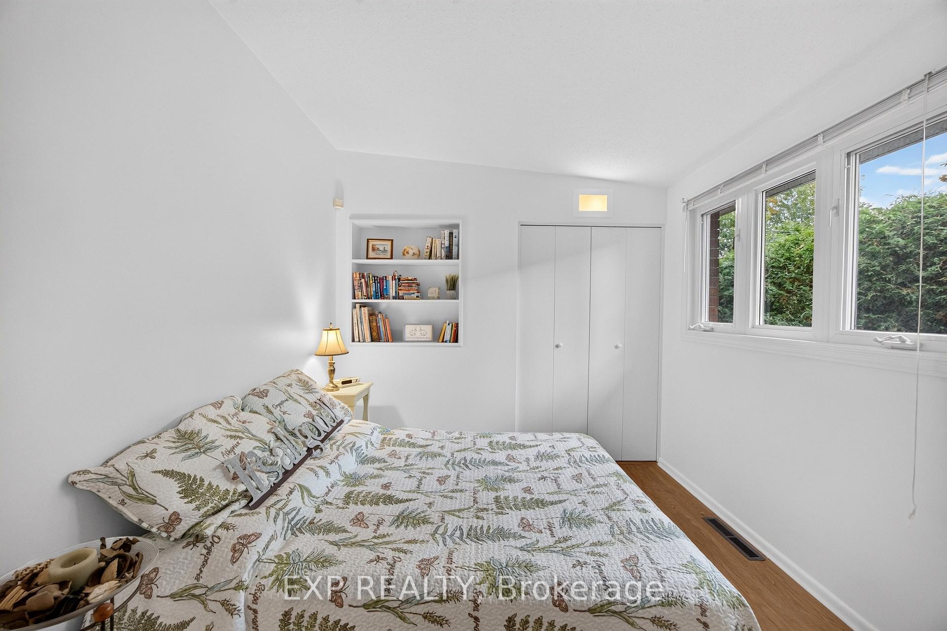 Photo 16 of 1168 Cameo Drive, Ottawa, Copeland Park — HOMEH