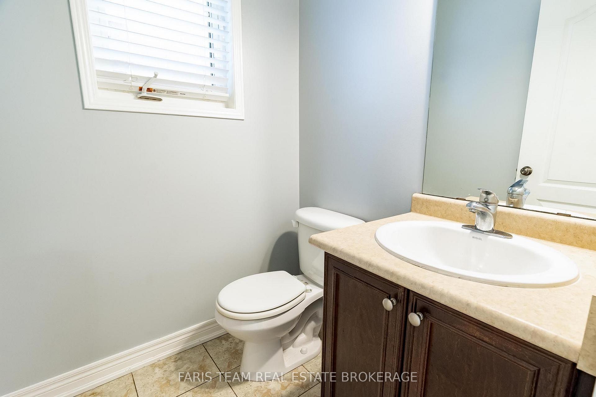 Photo 7 of 1845 Lamstone Street, Innisfil, Alcona — HOMEH