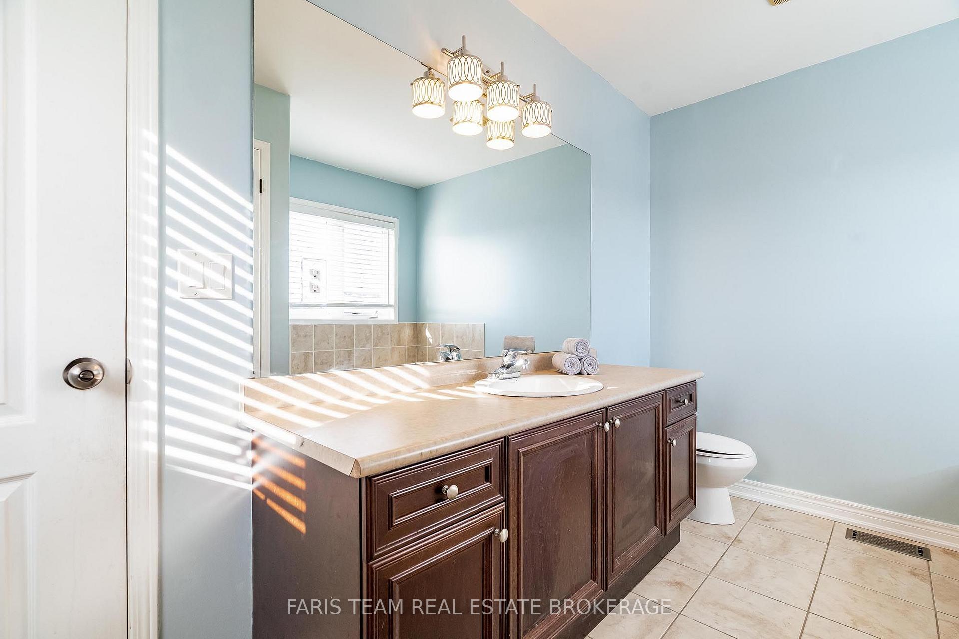 Photo 14 of 1845 Lamstone Street, Innisfil, Alcona — HOMEH
