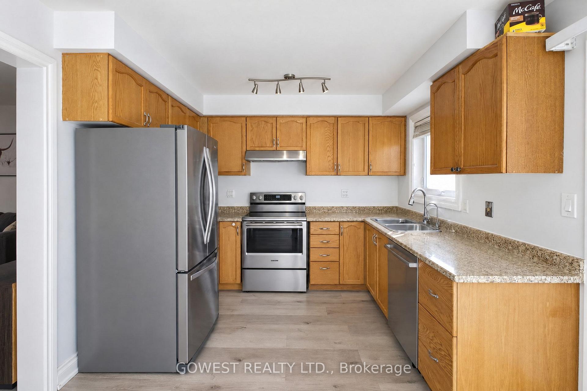 Photo 13 of 6570 Alderwood Trail, Mississauga, Lisgar — HOMEH