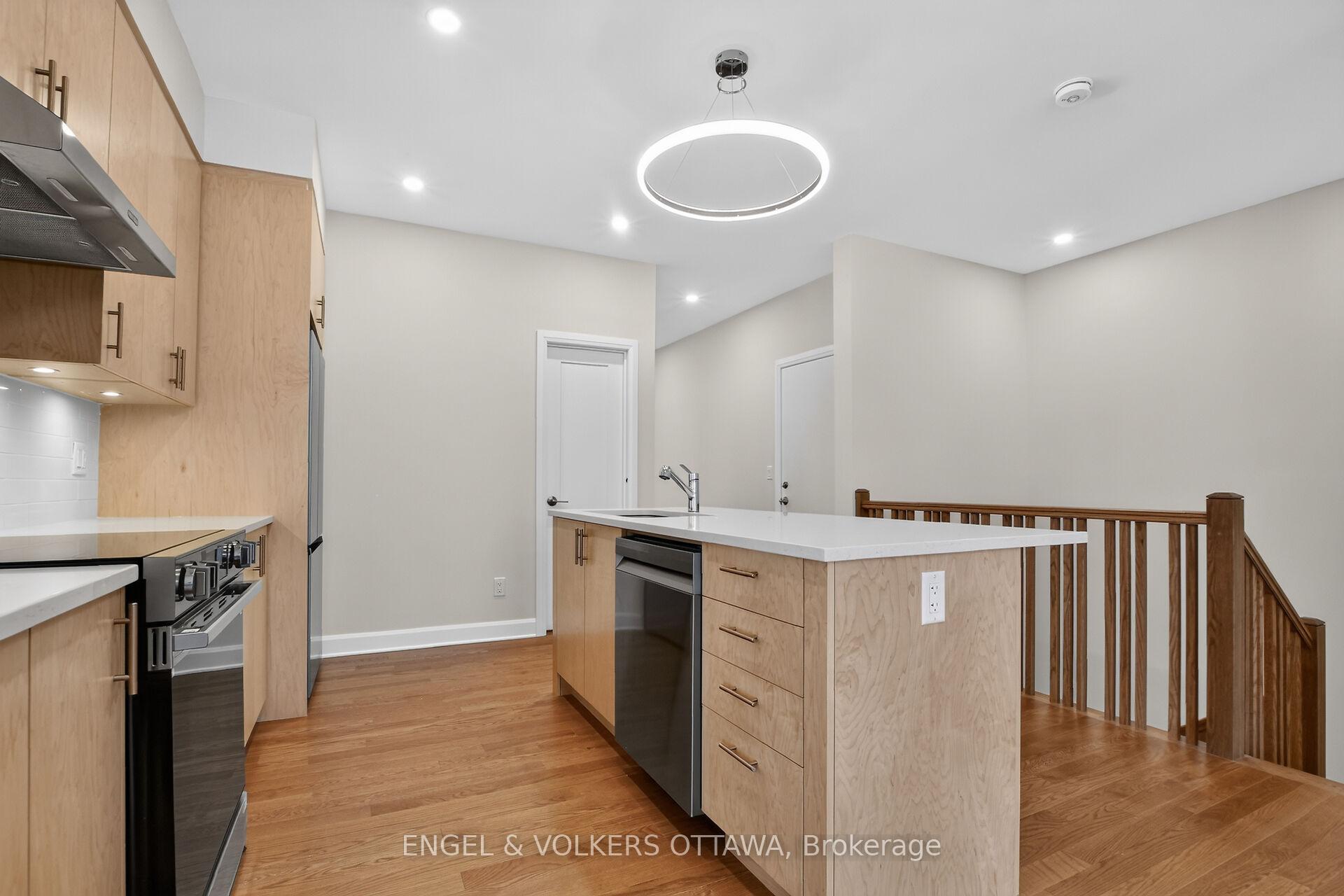 Photo 10 of 43 Fraser Street, Beckwith, Beckwith Twp — HOMEH