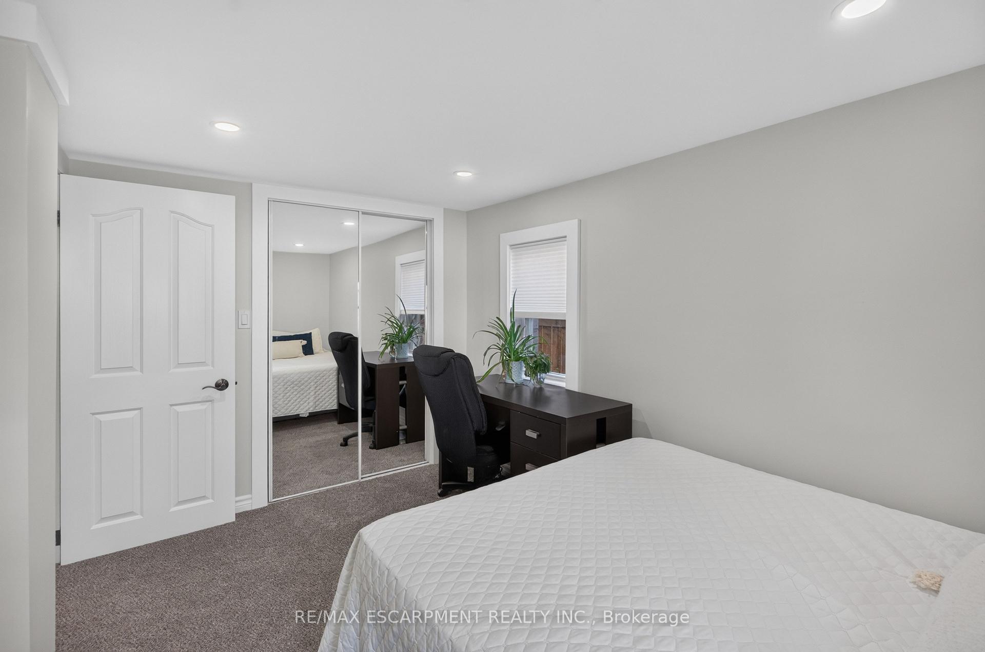 Photo 13 of 60 Division Street, St. Catharines, E. Chester — HOMEH