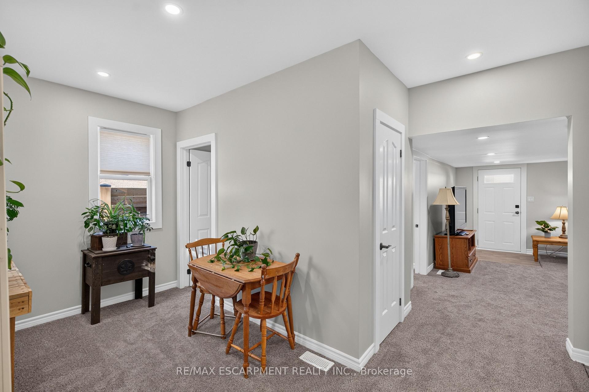 Photo 17 of 60 Division Street, St. Catharines, E. Chester — HOMEH