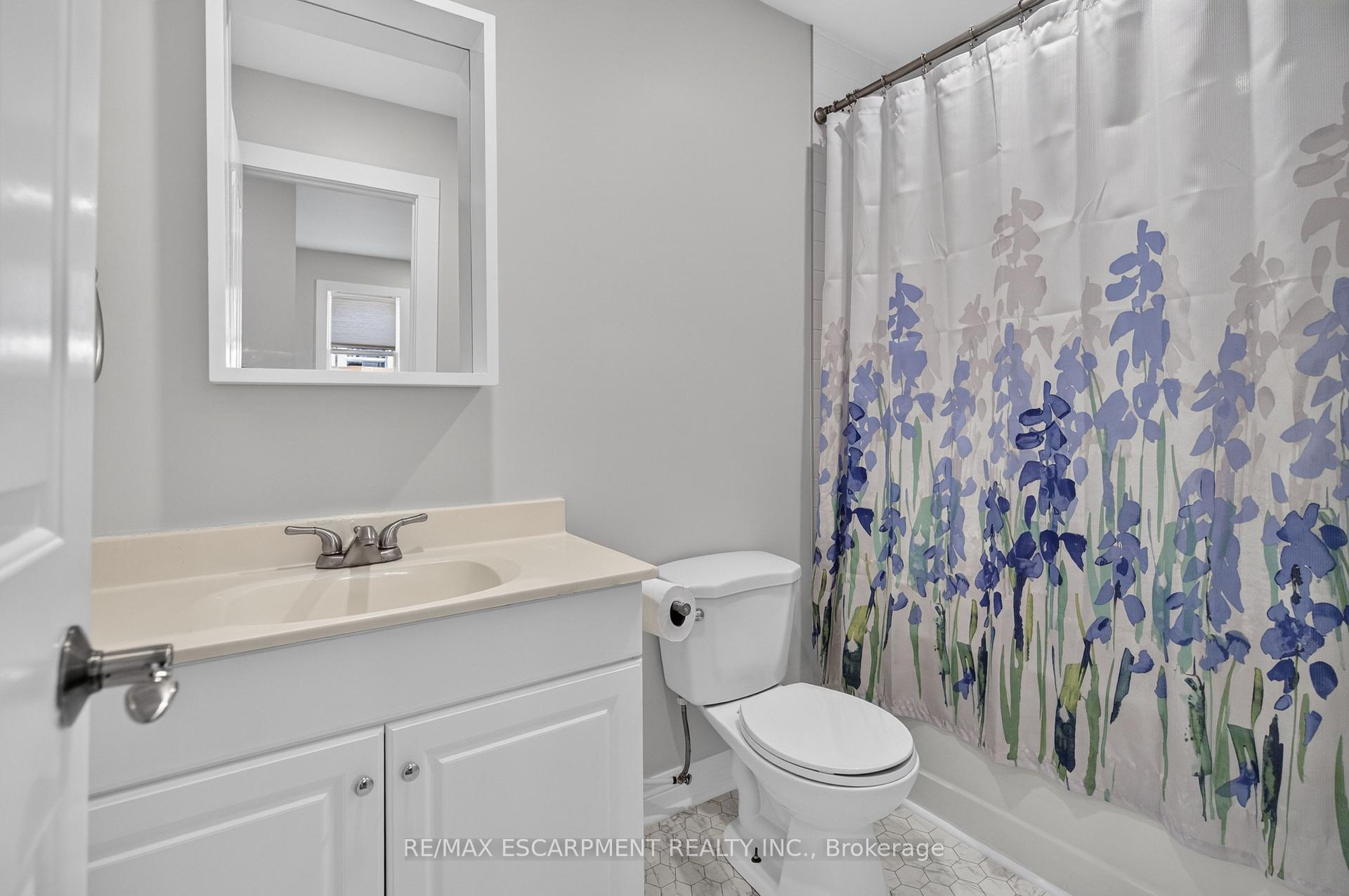 Photo 23 of 60 Division Street, St. Catharines, E. Chester — HOMEH