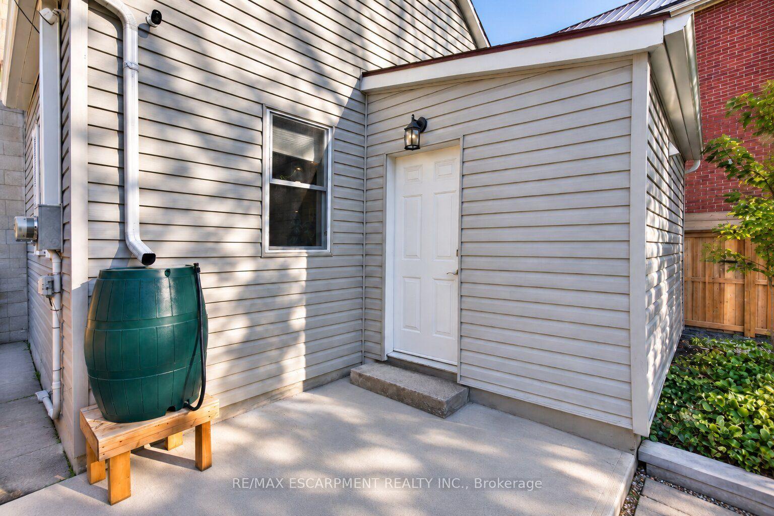 Photo 29 of 60 Division Street, St. Catharines, E. Chester — HOMEH