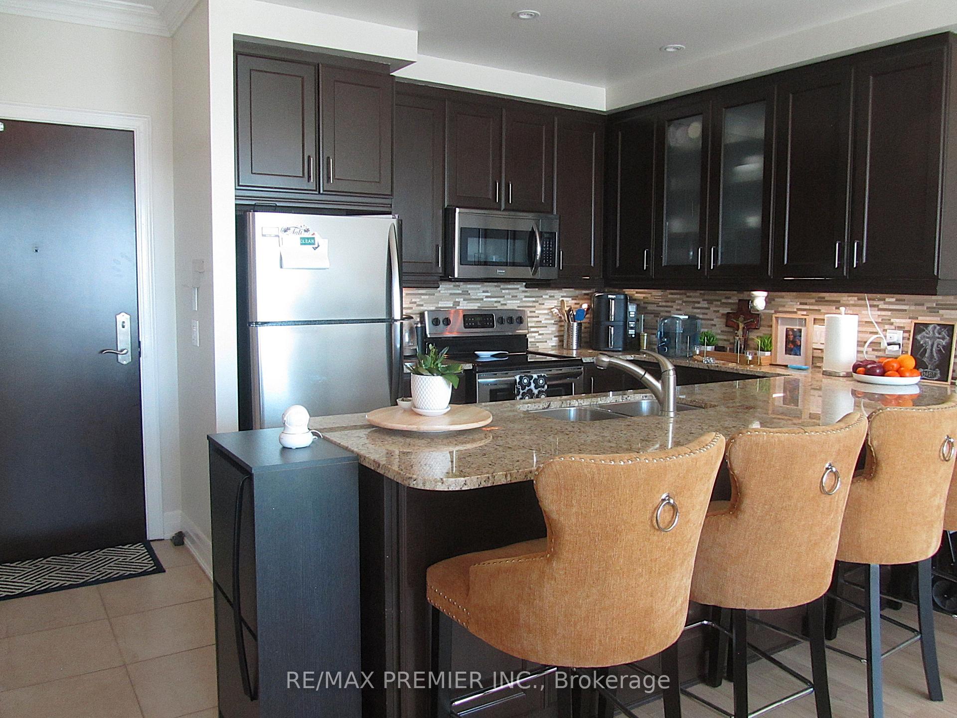 Photo 5 of Unit 2505, 100 John Street, Brampton, Downtown Brampton — HOMEH