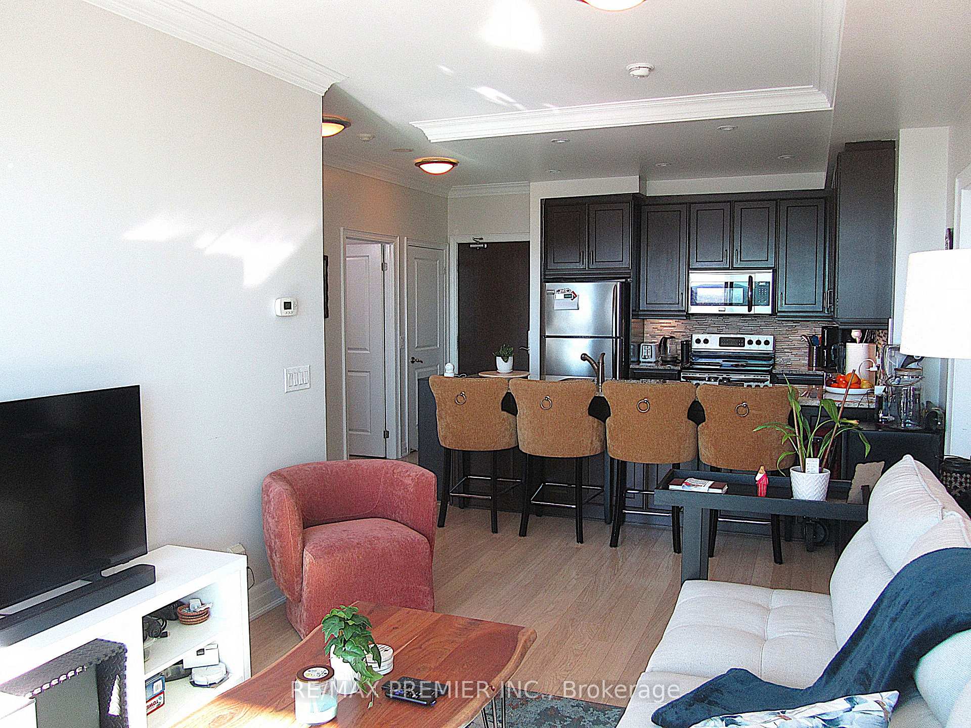 Photo 8 of Unit 2505, 100 John Street, Brampton, Downtown Brampton — HOMEH