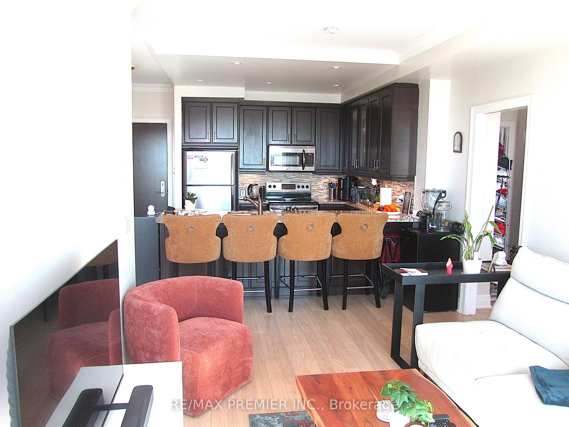Photo 9 of Unit 2505, 100 John Street, Brampton, Downtown Brampton — HOMEH
