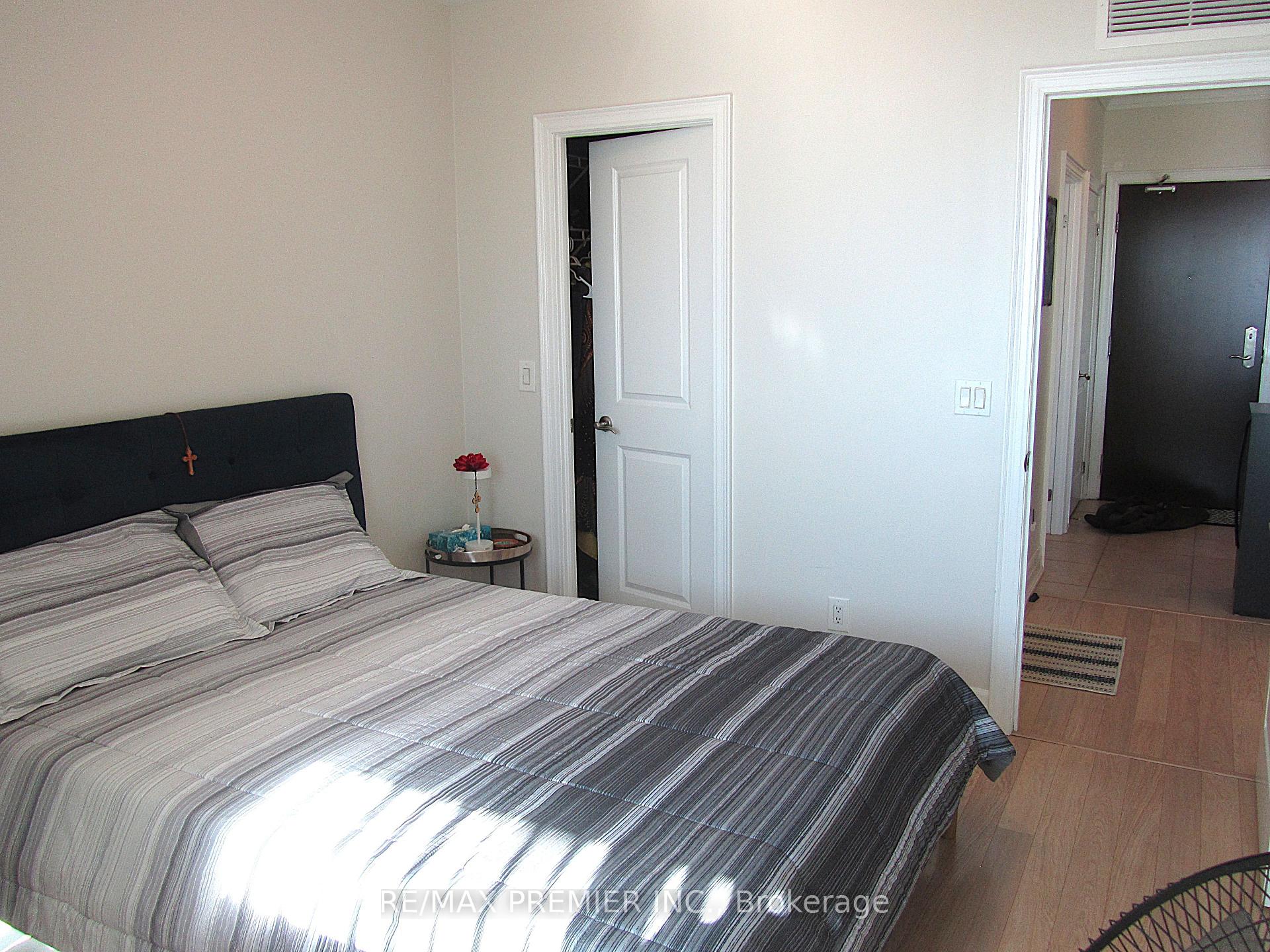 Photo 16 of Unit 2505, 100 John Street, Brampton, Downtown Brampton — HOMEH