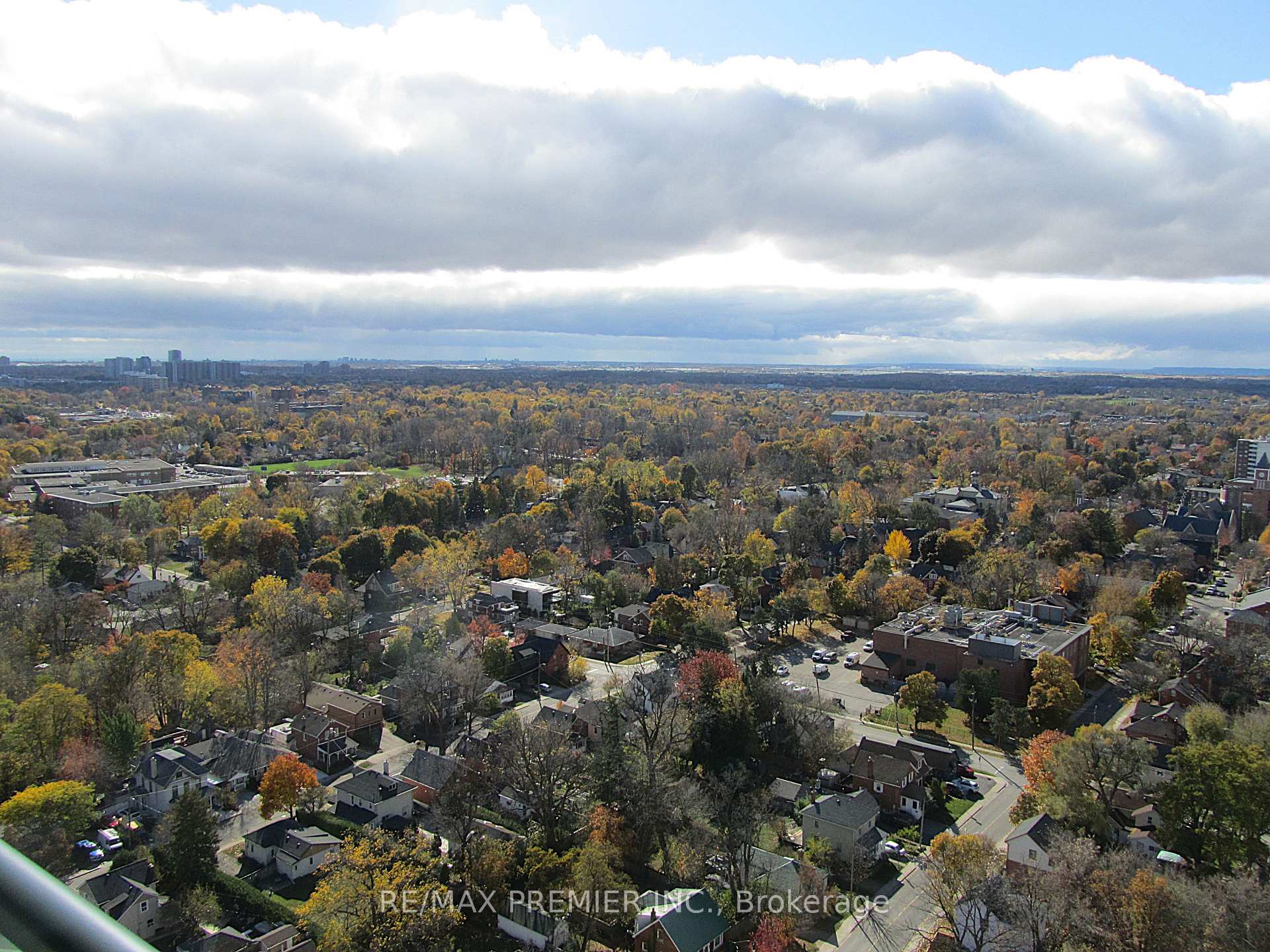Photo 22 of Unit 2505, 100 John Street, Brampton, Downtown Brampton — HOMEH