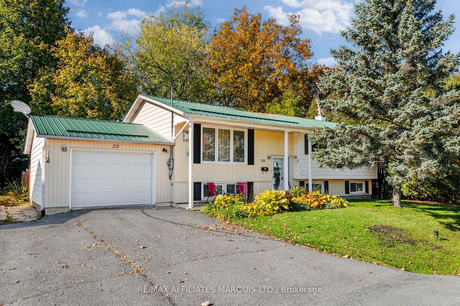 Photo 1 of 20 Head Street, South Glengarry, Lancaster — HOMEH