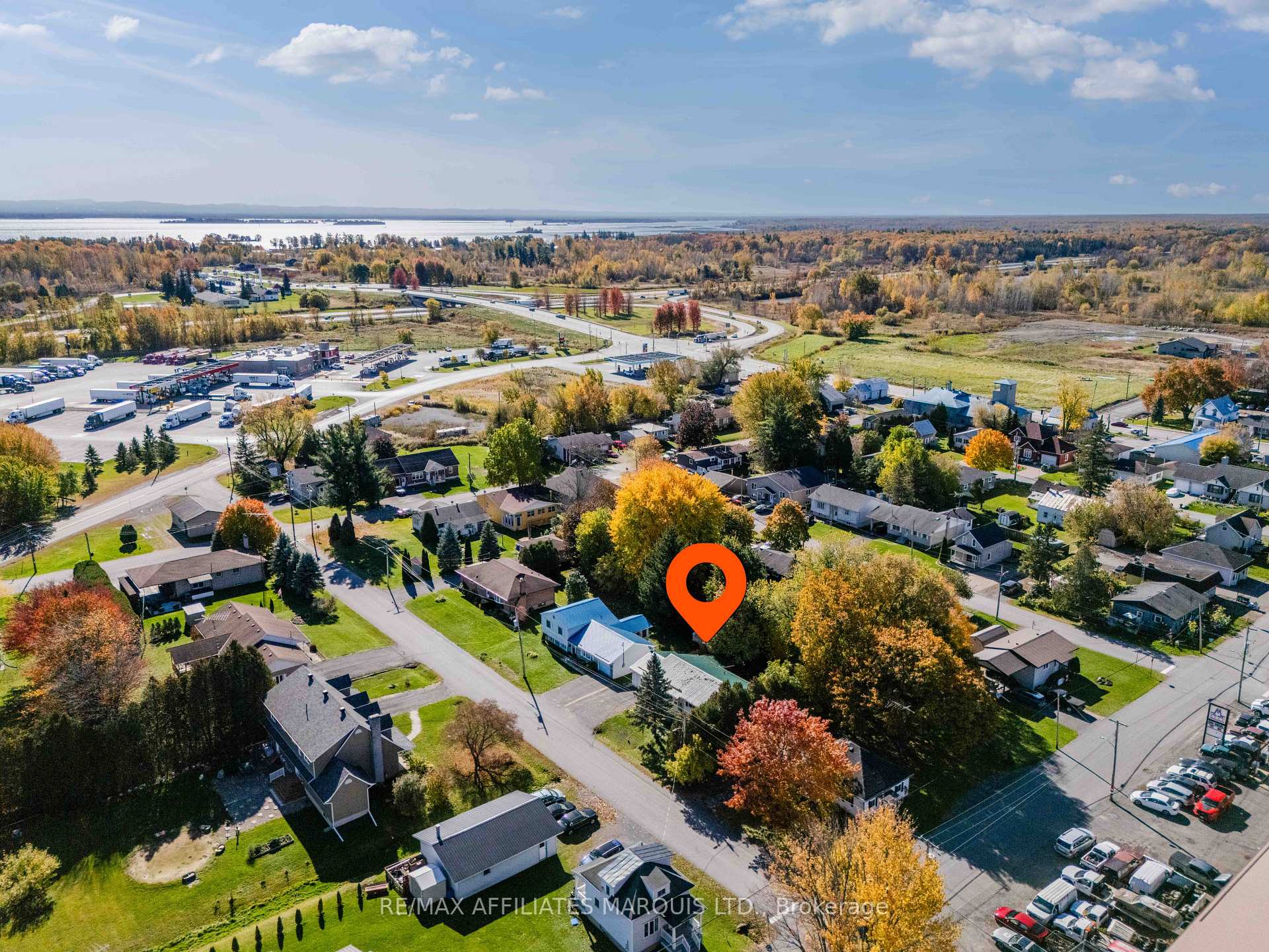 Photo 5 of 20 Head Street, South Glengarry, Lancaster — HOMEH