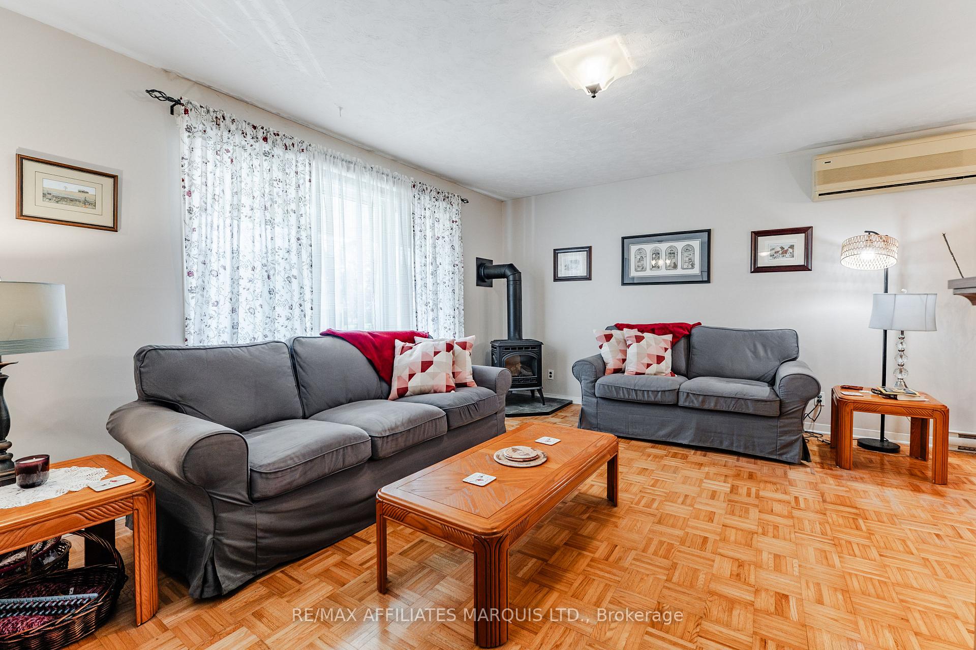 Photo 10 of 20 Head Street, South Glengarry, Lancaster — HOMEH
