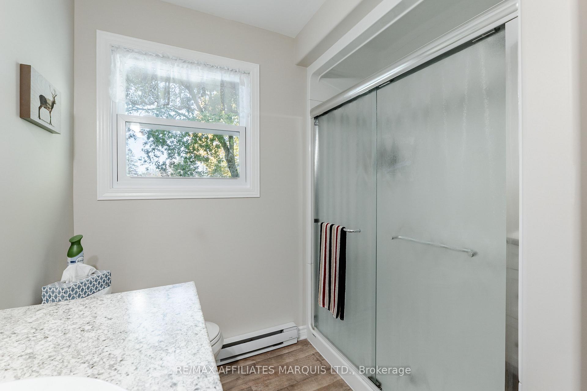 Photo 23 of 20 Head Street, South Glengarry, Lancaster — HOMEH
