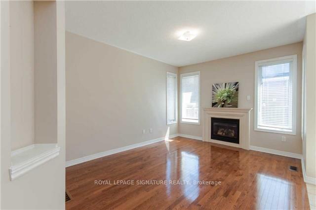 Photo 4 of 21 Pitney Avenue, Richmond Hill, Jefferson — HOMEH