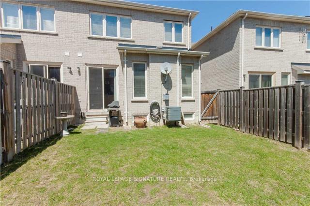 Photo 9 of 21 Pitney Avenue, Richmond Hill, Jefferson — HOMEH