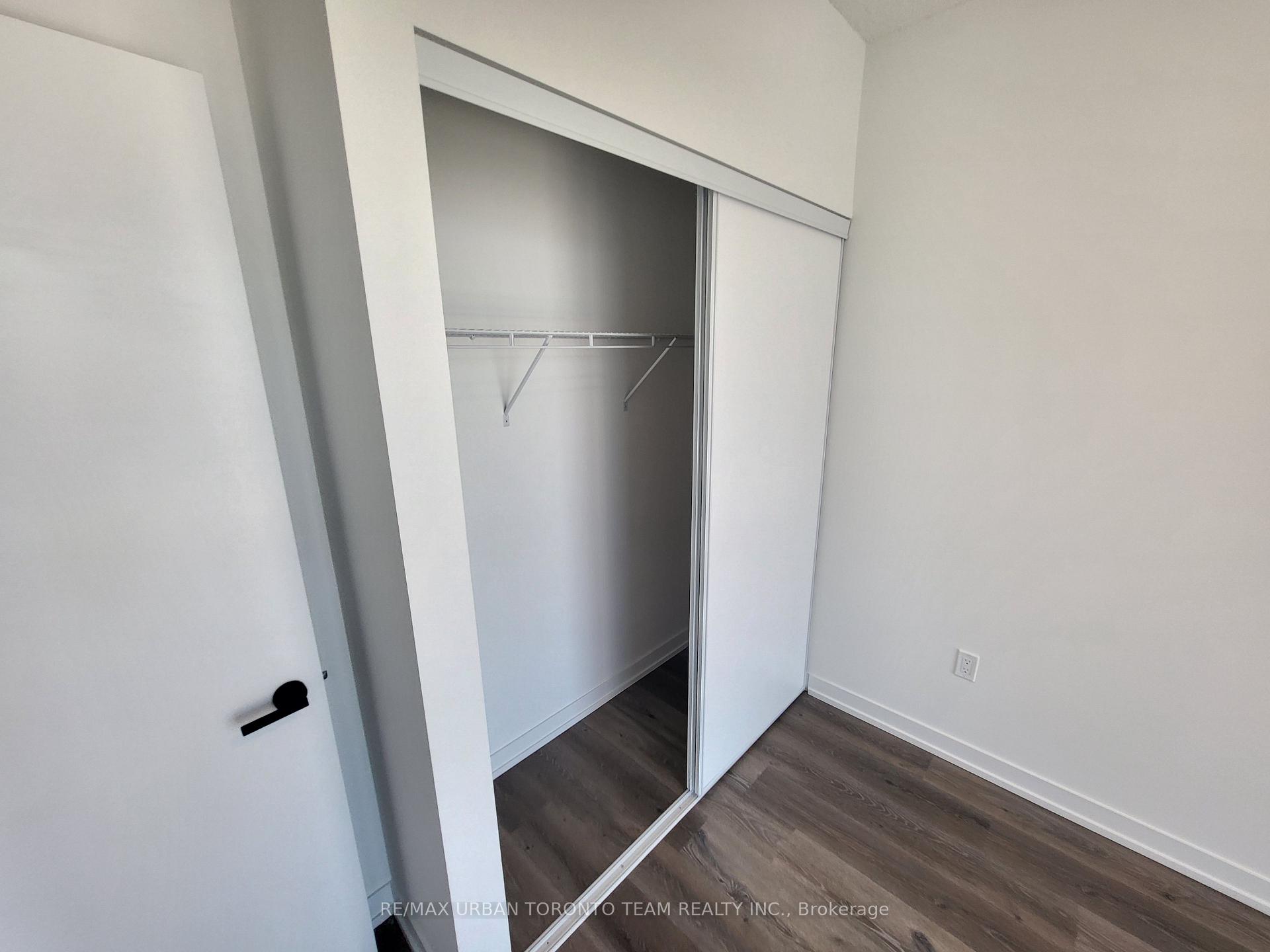 Photo 11 of Unit 5910, 225 Commerce St Street, Vaughan, Vaughan Corporate Centre — HOMEH