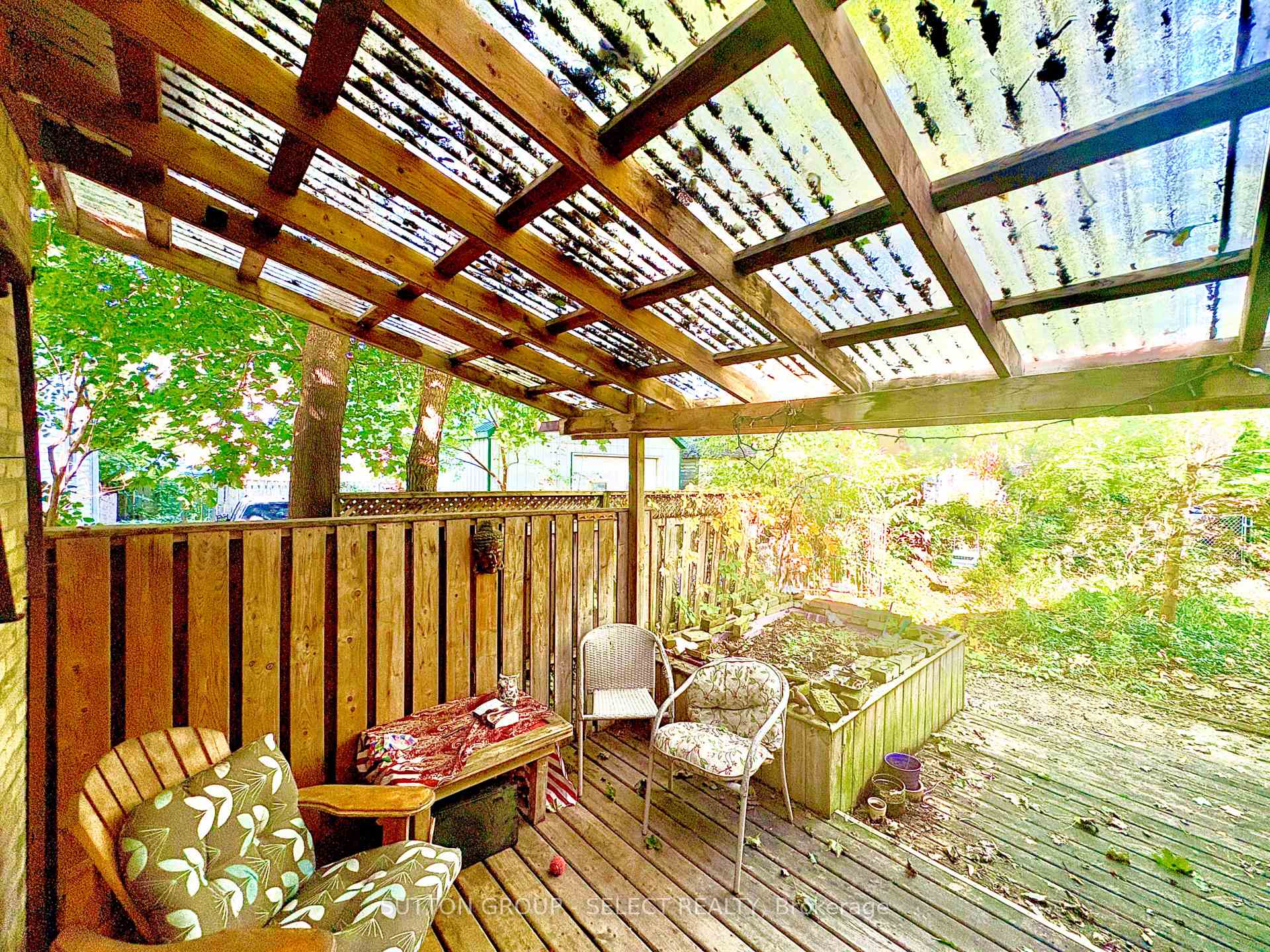 Photo 11 of 980 Lorne Avenue, London, East G — HOMEH