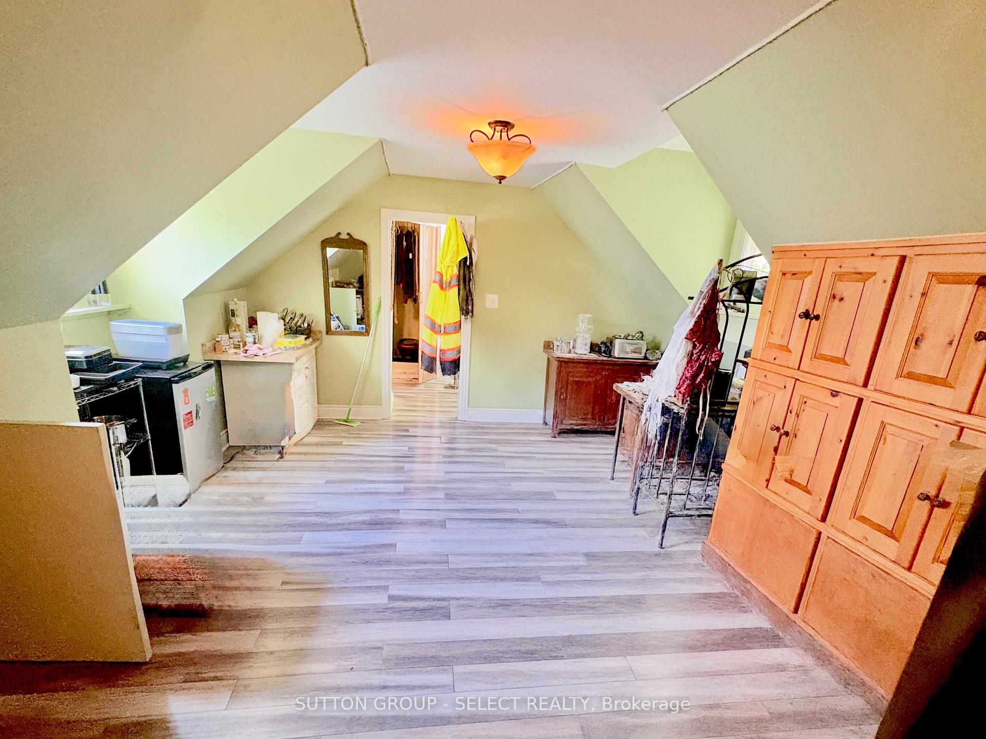 Photo 14 of 980 Lorne Avenue, London, East G — HOMEH