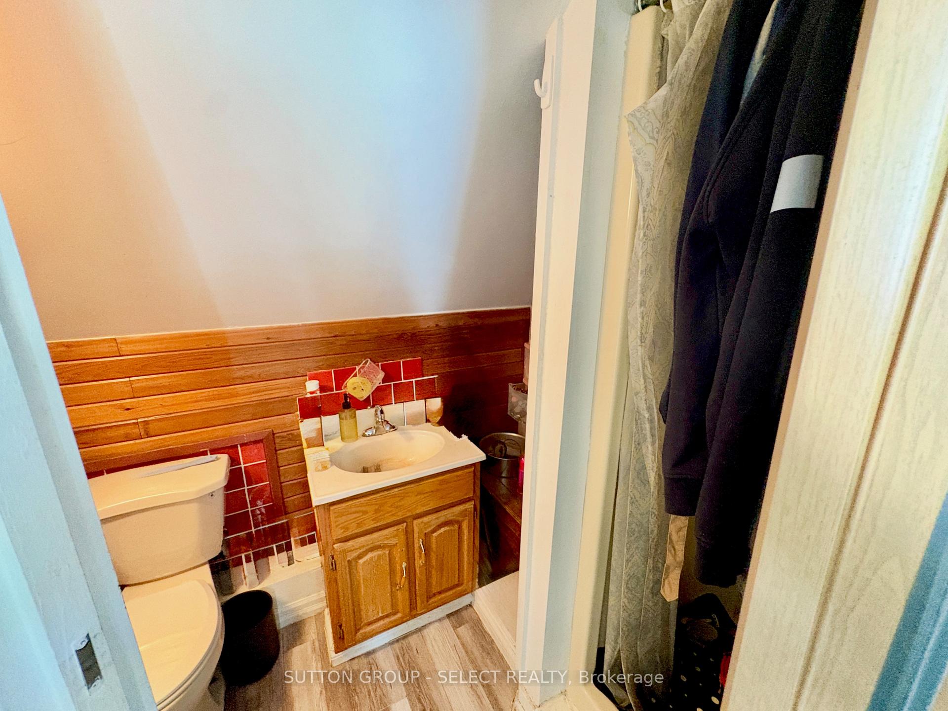 Photo 17 of 980 Lorne Avenue, London, East G — HOMEH