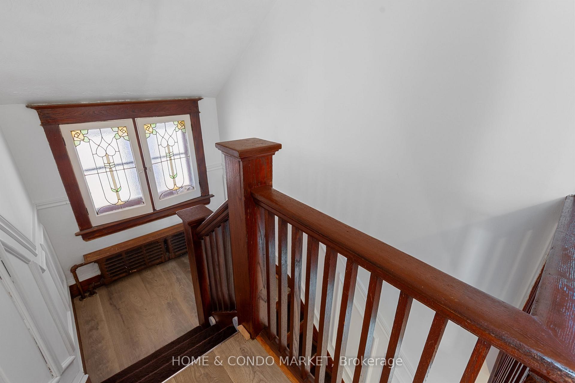 Photo 18 of 164 Brookside Drive, Toronto, East End-Danforth — HOMEH