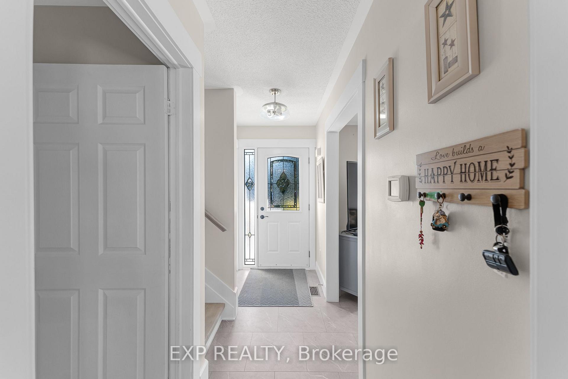 Photo 17 of 4 Burbank Circle, Adjala-Tosorontio, Everett — HOMEH