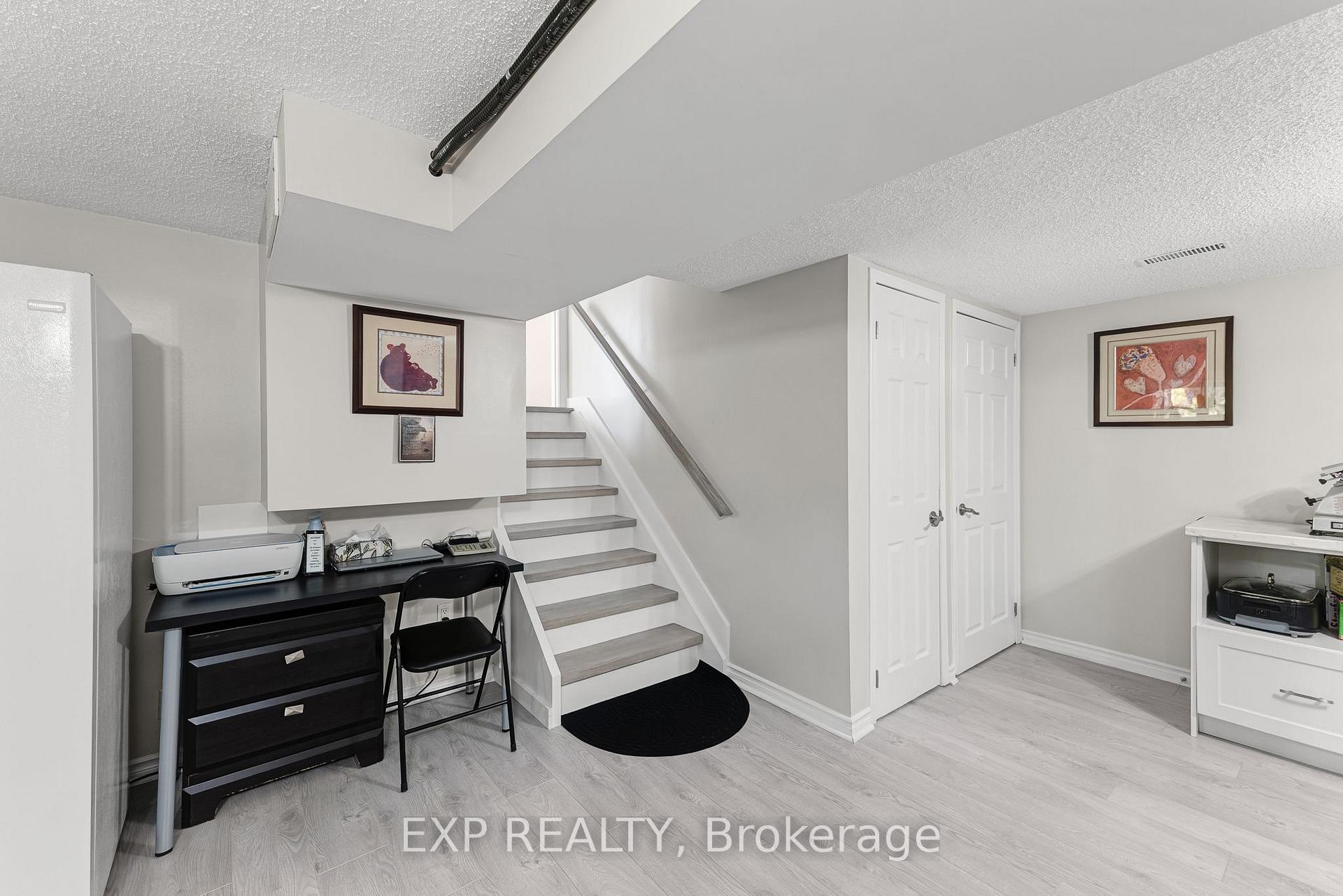 Photo 26 of 4 Burbank Circle, Adjala-Tosorontio, Everett — HOMEH