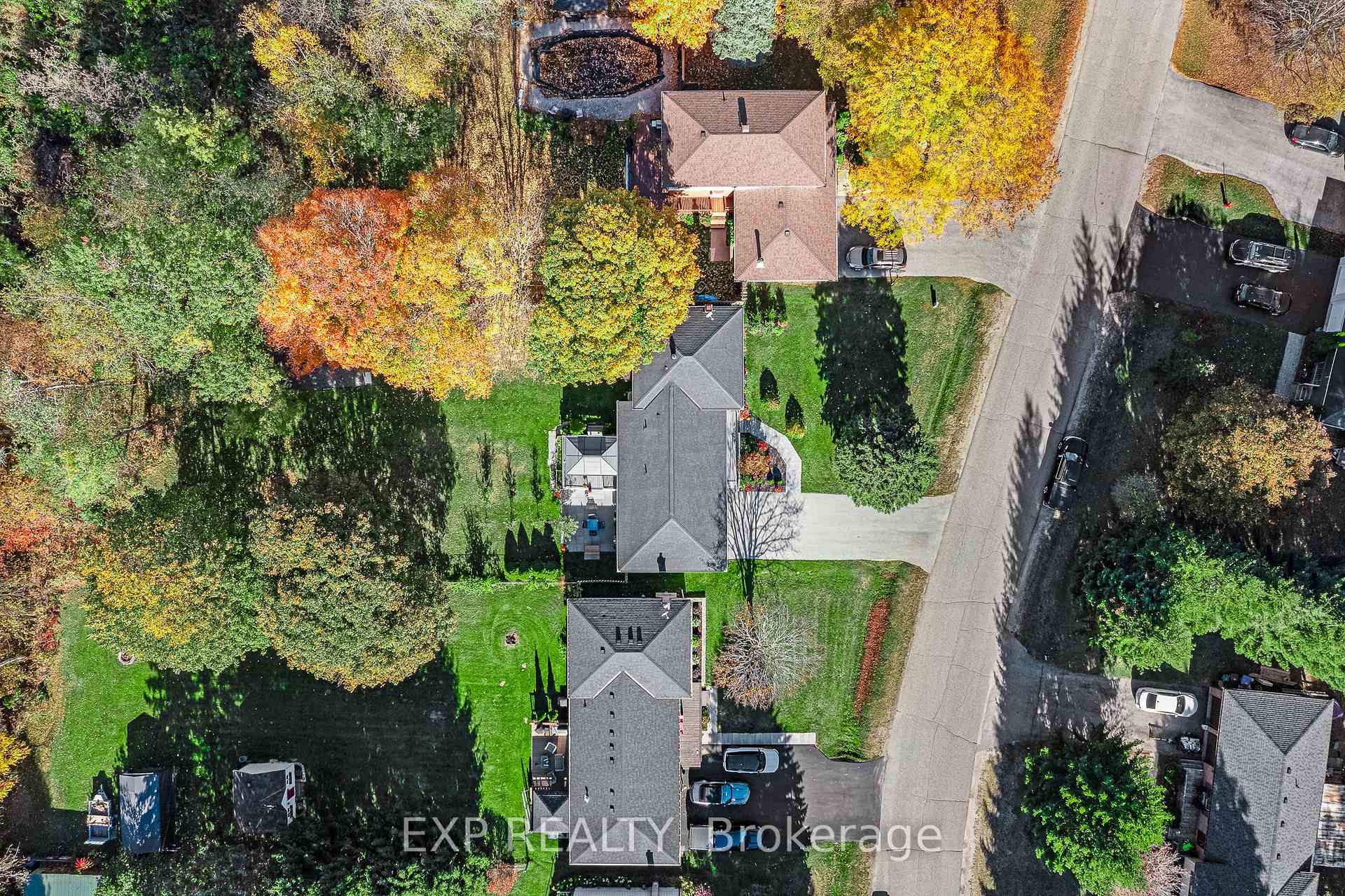 Photo 34 of 4 Burbank Circle, Adjala-Tosorontio, Everett — HOMEH