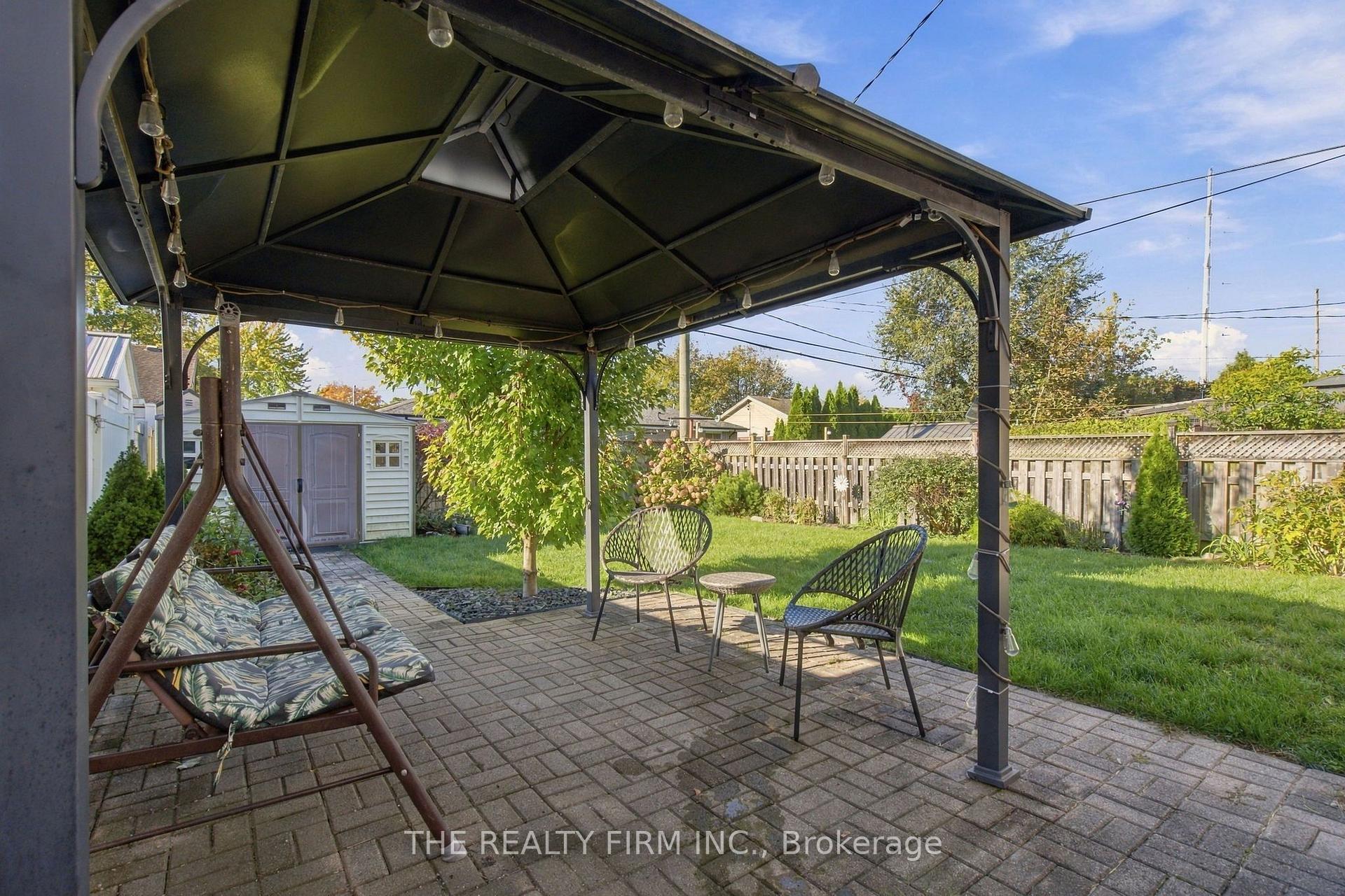 Photo 32 of 25 Queenston Crescent, London, East O — HOMEH