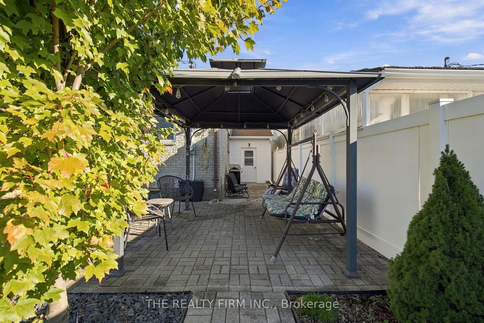 Photo 34 of 25 Queenston Crescent, London, East O — HOMEH
