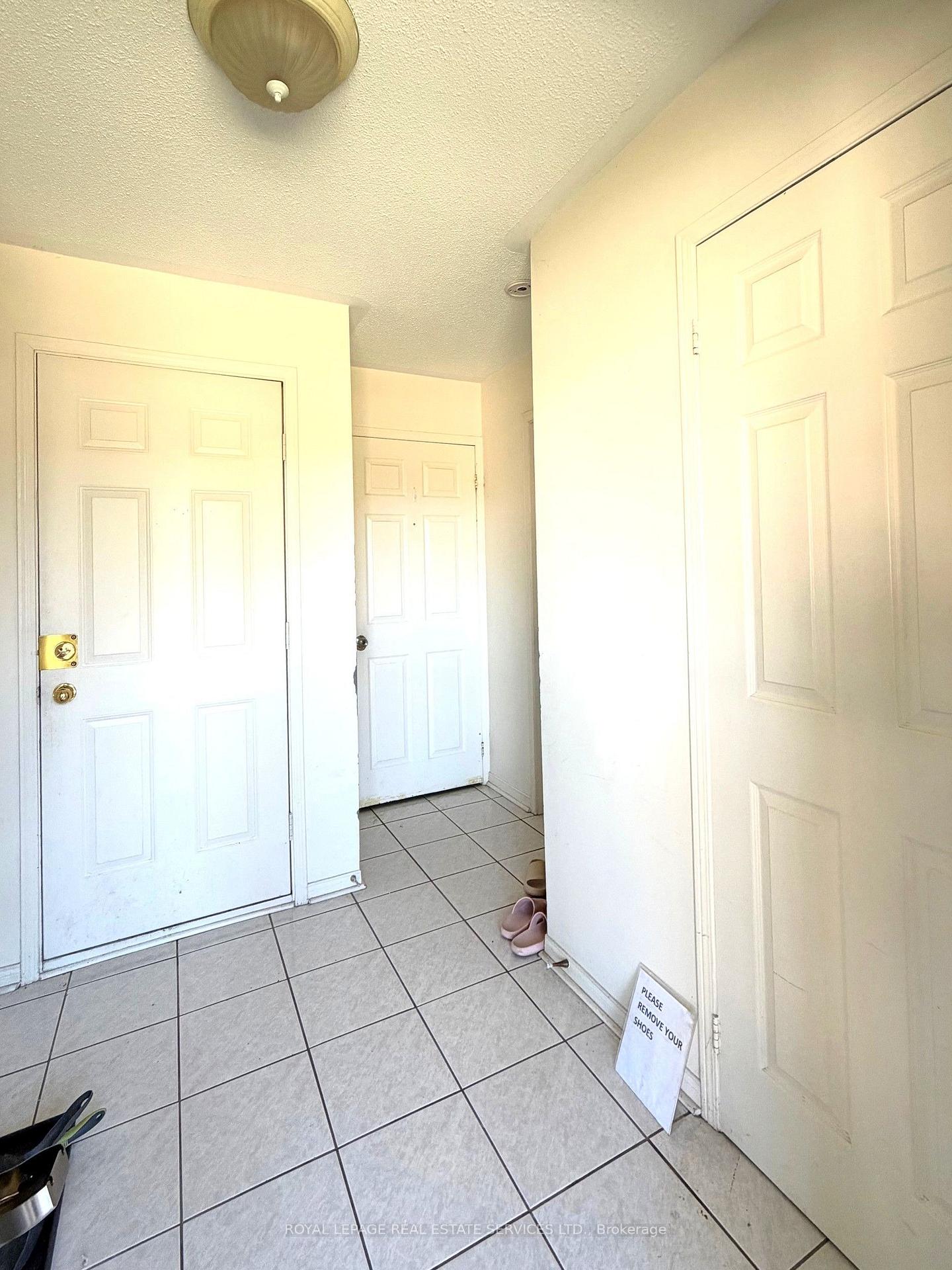 Photo 5 of Unit Lower, 5252 Bushelgrove Circle, Mississauga, Central Erin Mills — HOMEH
