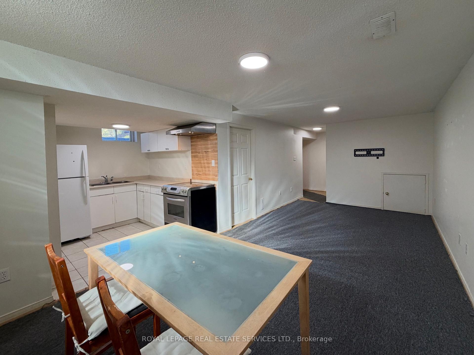 Photo 10 of Unit Lower, 5252 Bushelgrove Circle, Mississauga, Central Erin Mills — HOMEH