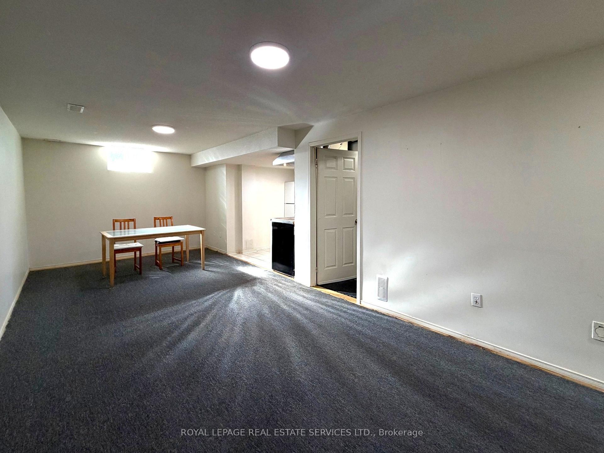 Photo 12 of Unit Lower, 5252 Bushelgrove Circle, Mississauga, Central Erin Mills — HOMEH