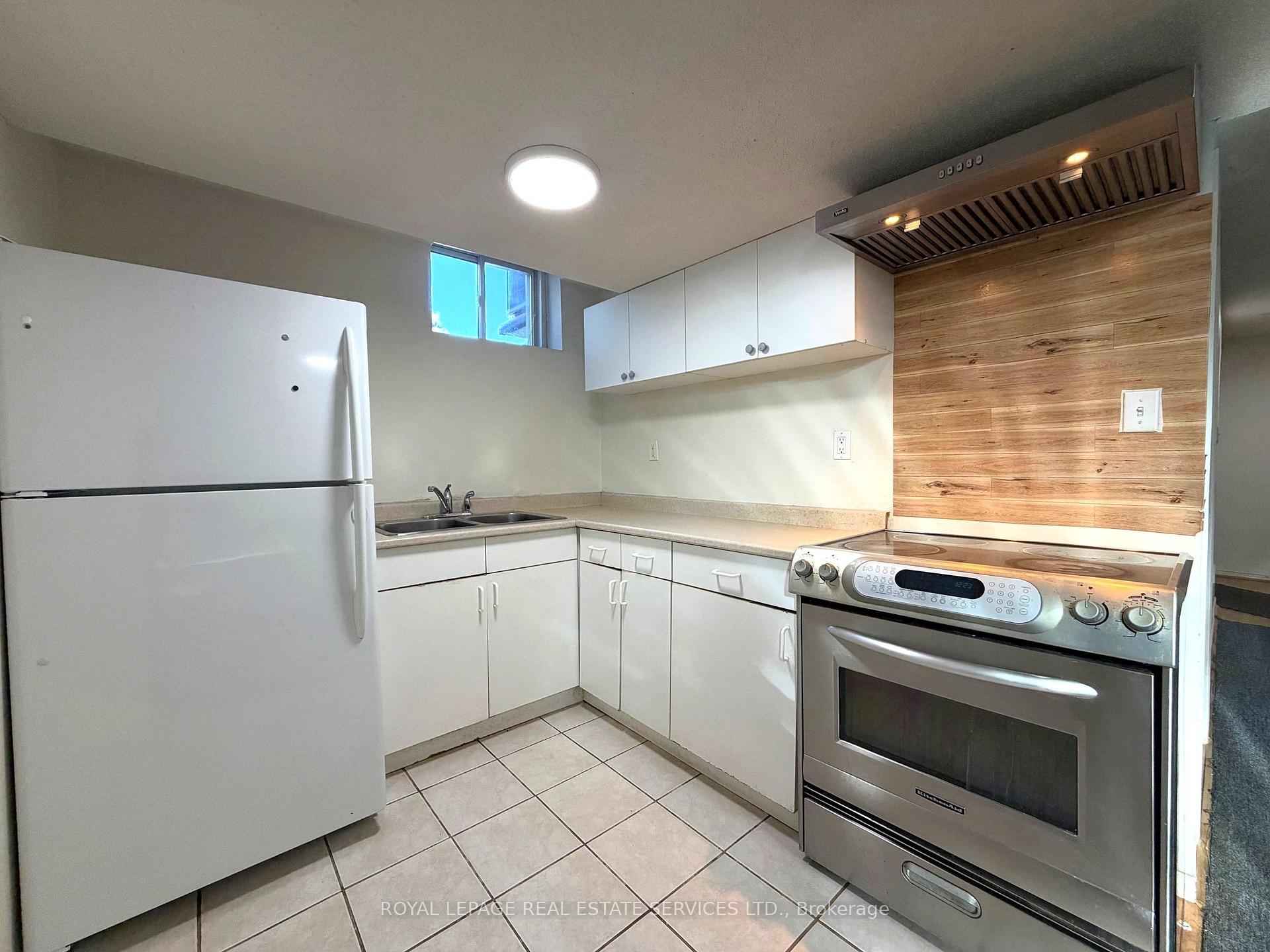 Photo 15 of Unit Lower, 5252 Bushelgrove Circle, Mississauga, Central Erin Mills — HOMEH