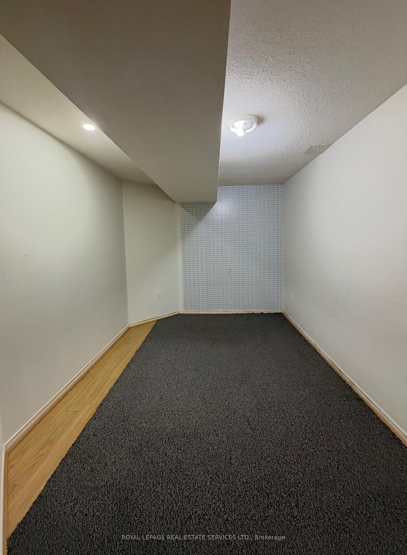Photo 16 of Unit Lower, 5252 Bushelgrove Circle, Mississauga, Central Erin Mills — HOMEH
