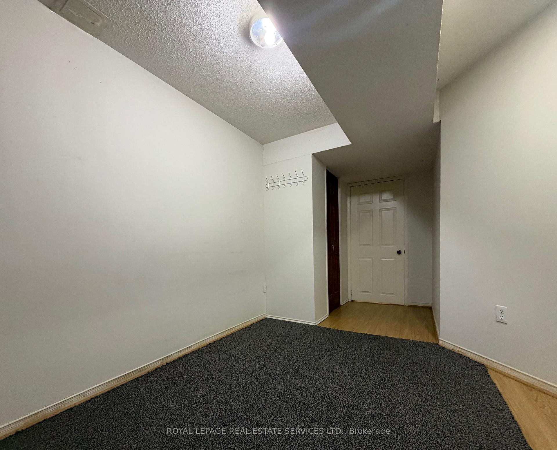 Photo 17 of Unit Lower, 5252 Bushelgrove Circle, Mississauga, Central Erin Mills — HOMEH