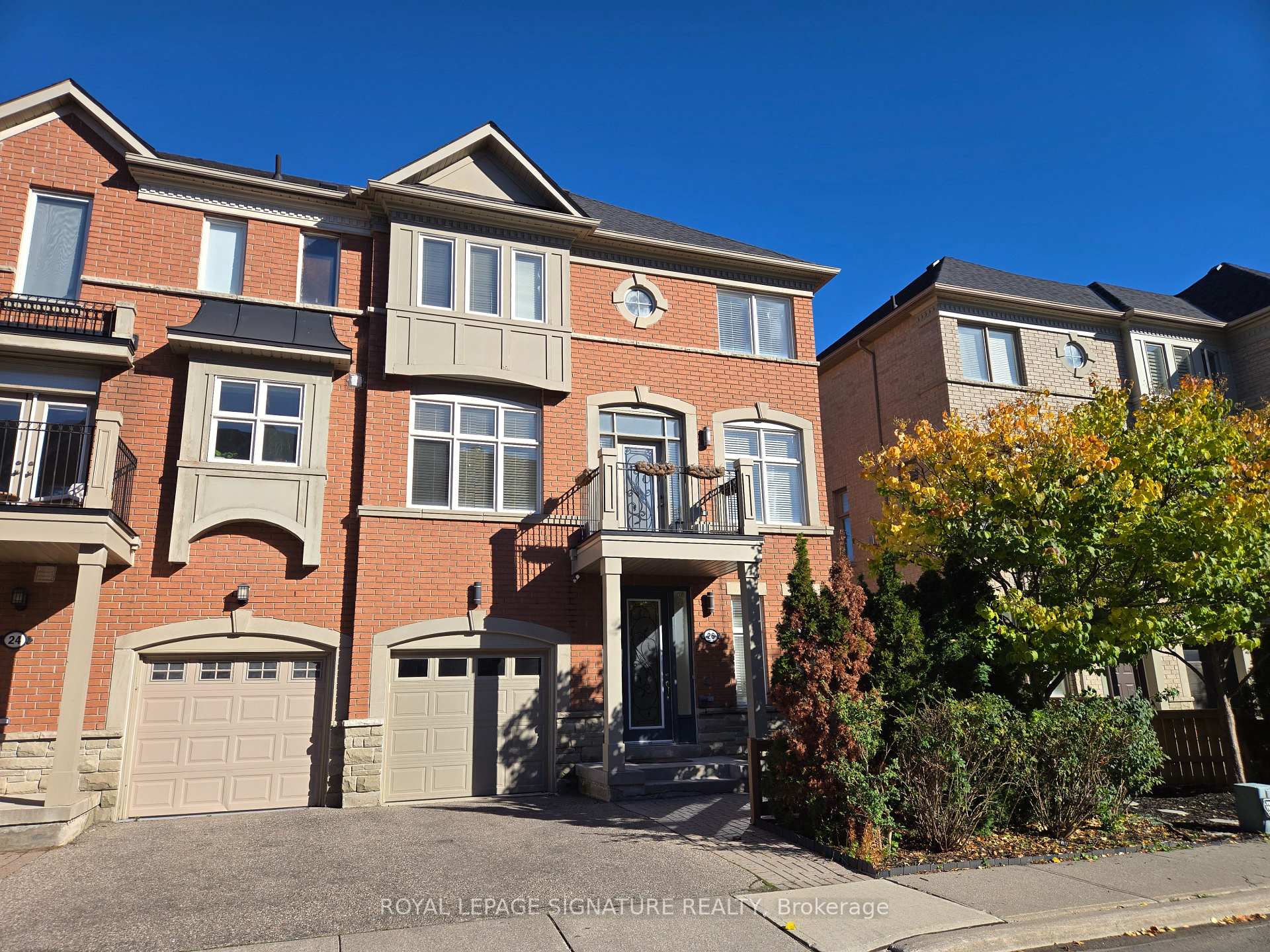 Photo 2 of 26 Helen Street, Vaughan, East Woodbridge — HOMEH