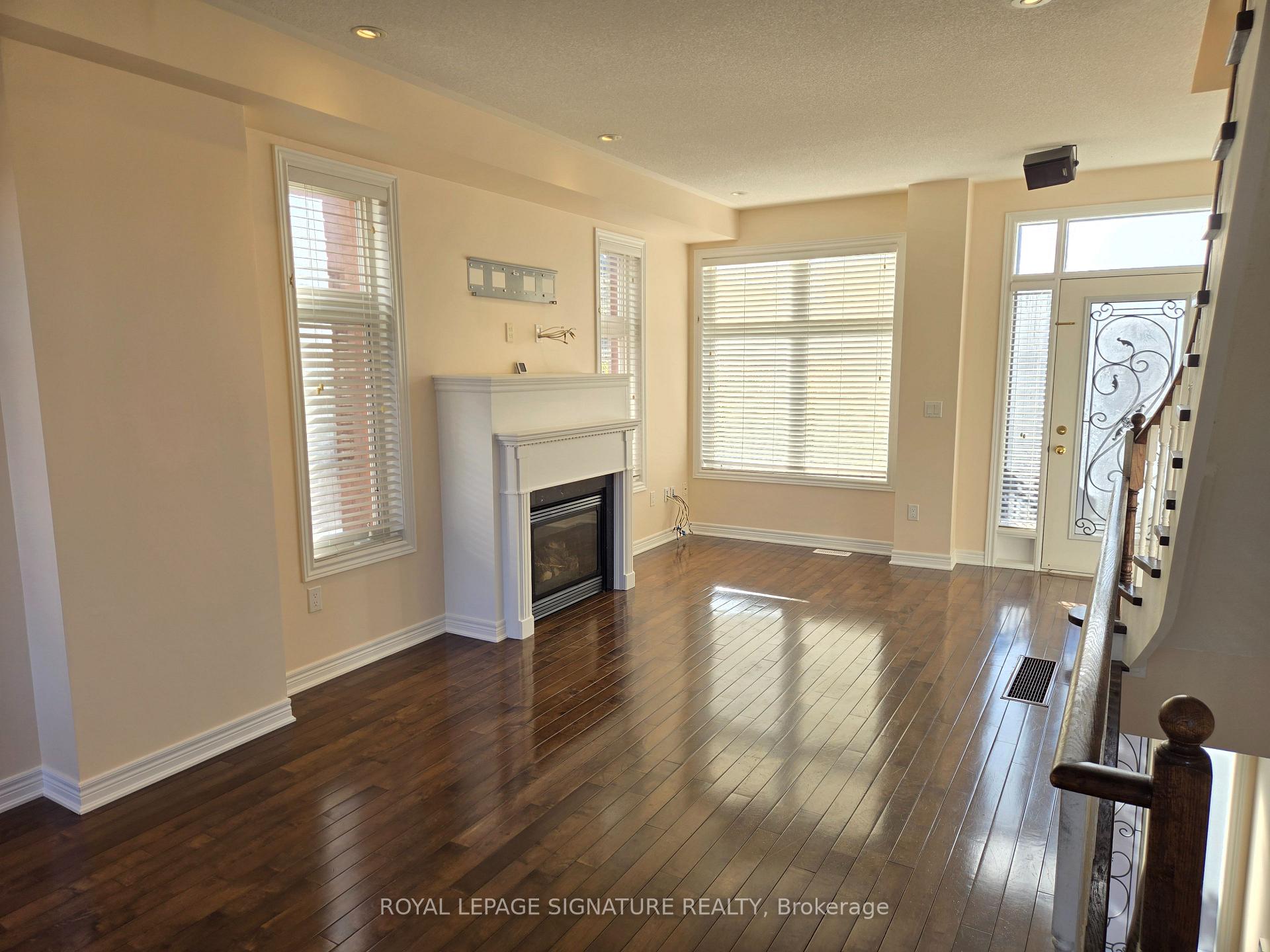 Photo 14 of 26 Helen Street, Vaughan, East Woodbridge — HOMEH