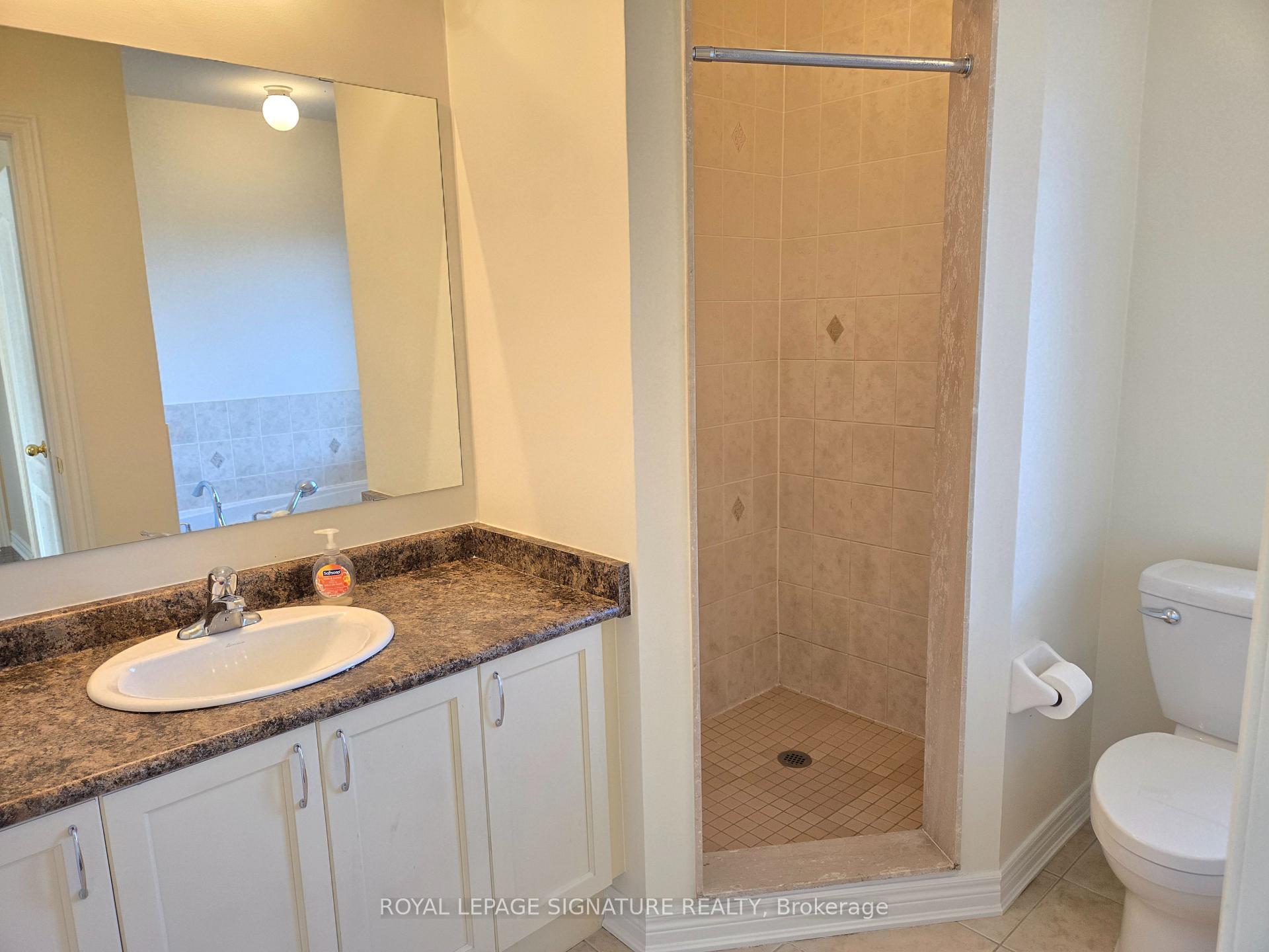 Photo 20 of 26 Helen Street, Vaughan, East Woodbridge — HOMEH