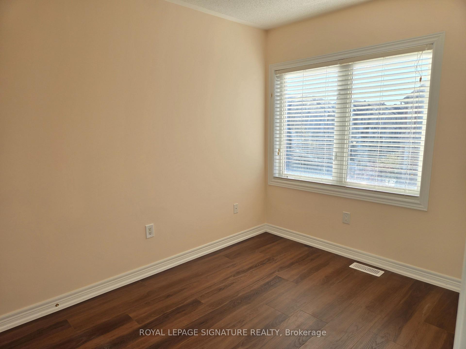Photo 22 of 26 Helen Street, Vaughan, East Woodbridge — HOMEH