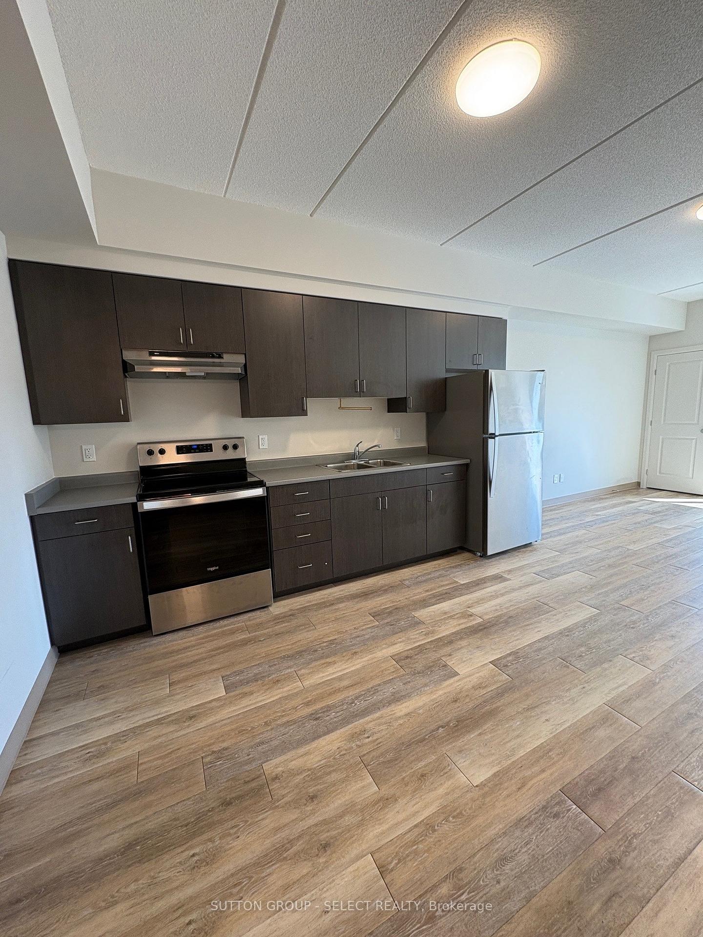 Photo 10 of Unit 810, 99 Pond Mills Road, London, South J — HOMEH