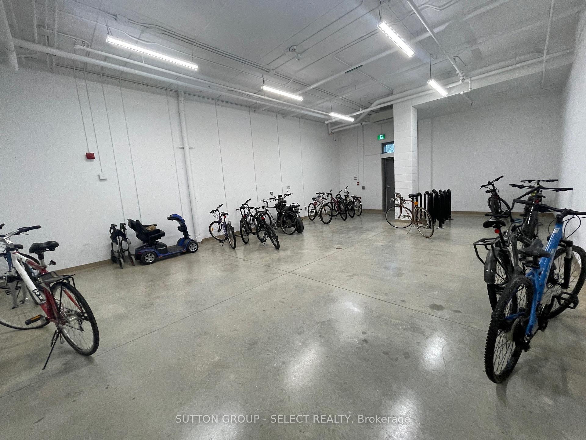 Photo 17 of Unit 810, 99 Pond Mills Road, London, South J — HOMEH