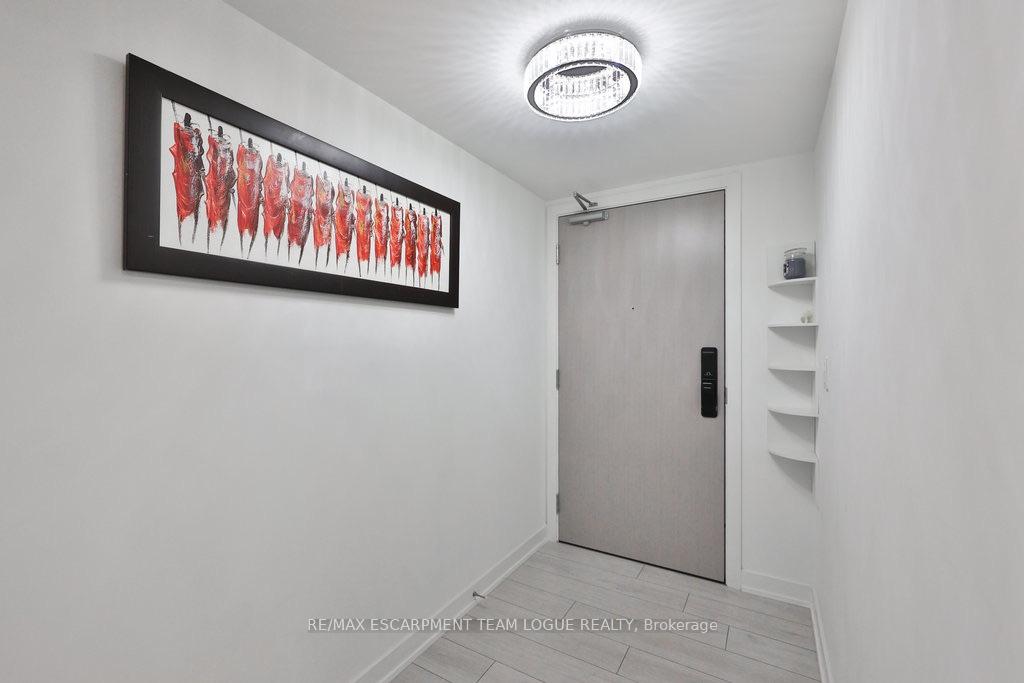 Photo 6 of Unit A208, 3210 Dakota Common, Burlington, Alton — HOMEH
