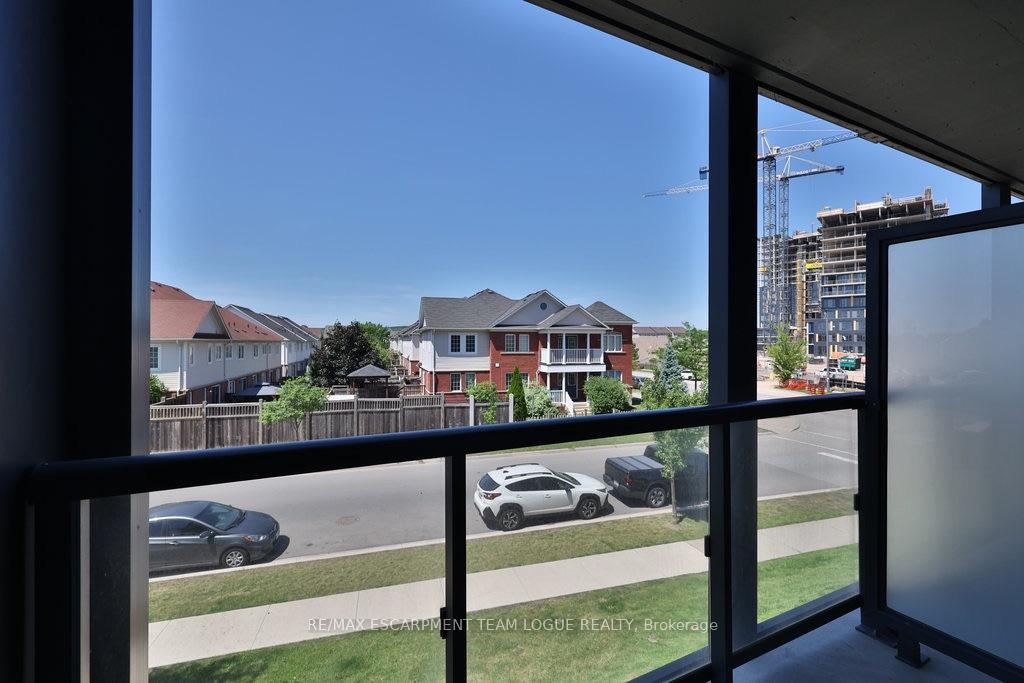 Photo 26 of Unit A208, 3210 Dakota Common, Burlington, Alton — HOMEH