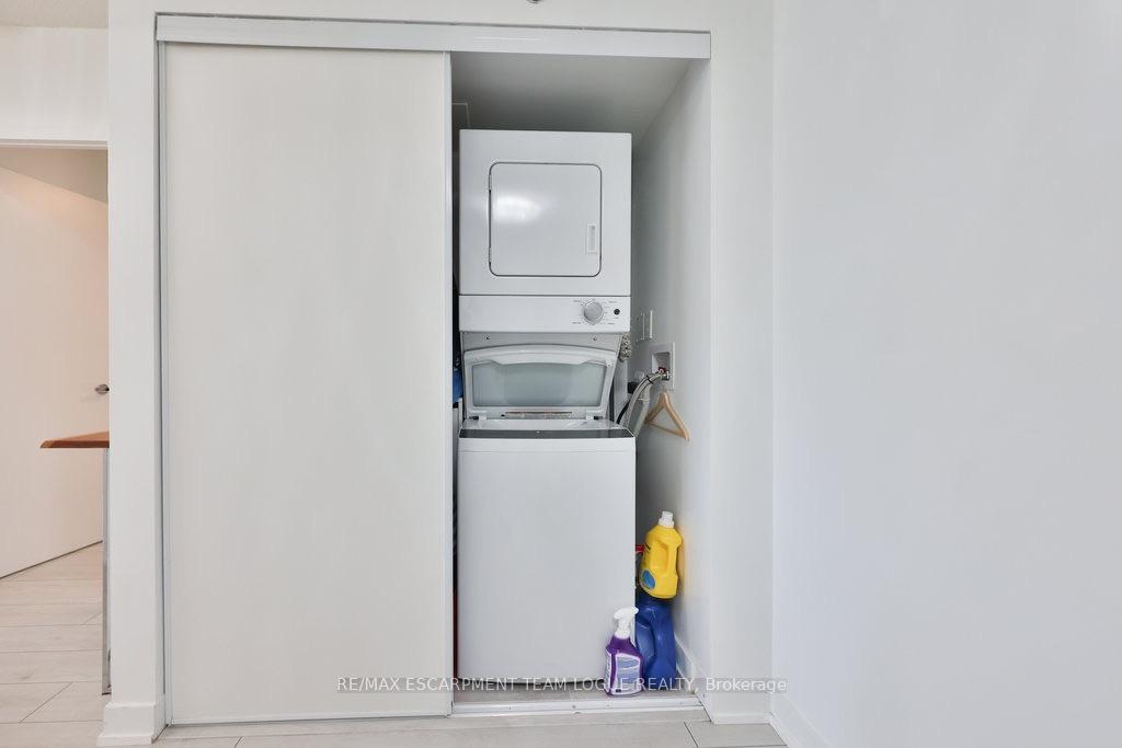 Photo 38 of Unit A208, 3210 Dakota Common, Burlington, Alton — HOMEH