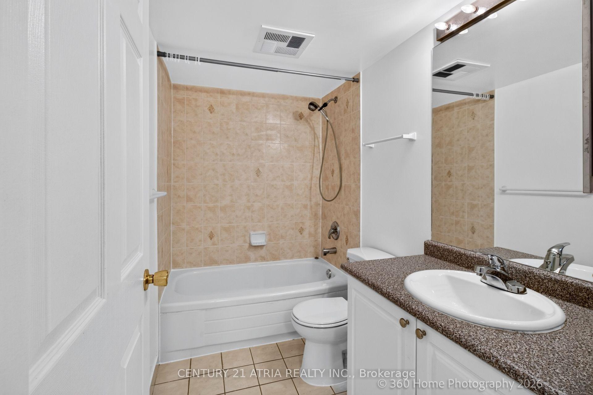 Photo 5 of Unit 1115, 18 parkview Avenue, North York, Willowdale East — HOMEH